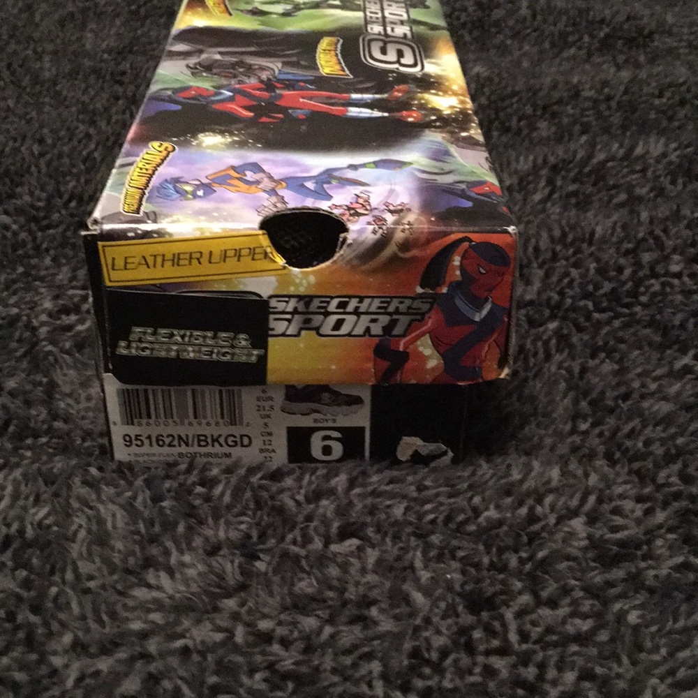 NWT infant boys Skechers shoes
